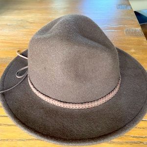 Treasure and Bond brown wool hat.